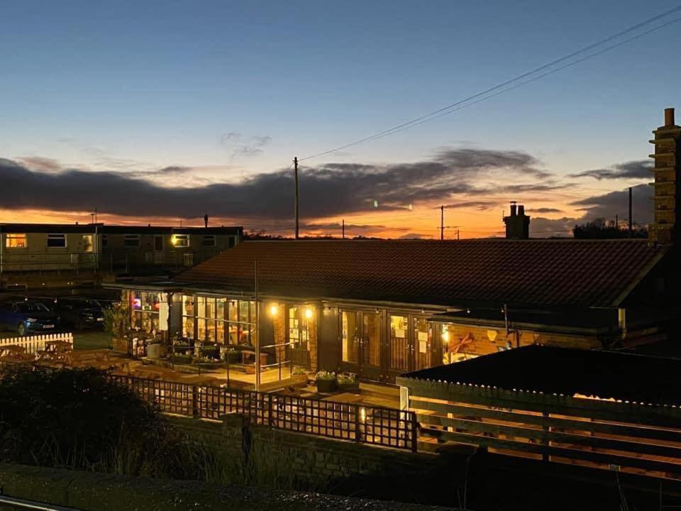 Sea Palling Coastal Terrace Dogs Welcome Optional Hot Tubヴィラ エクステリア 写真